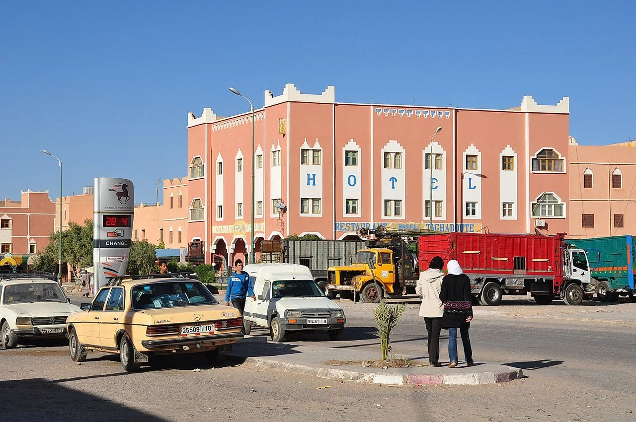 Moulay-Hassan Avenue, Taznakht, April 2013